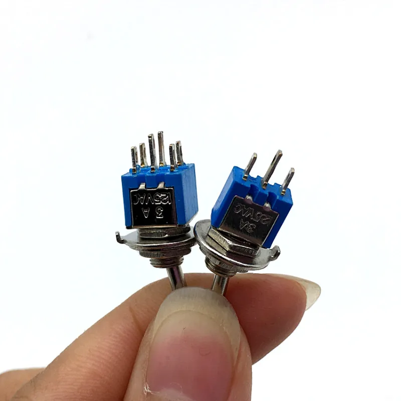 2 Stücke EIN AUS EIN Schalter  – Electronics And Gadgets With A Bewertung und Preis